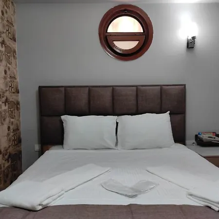 Loss Pera Apartment *